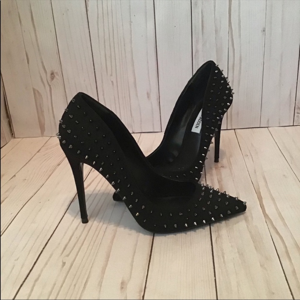 Steve Madden pumps